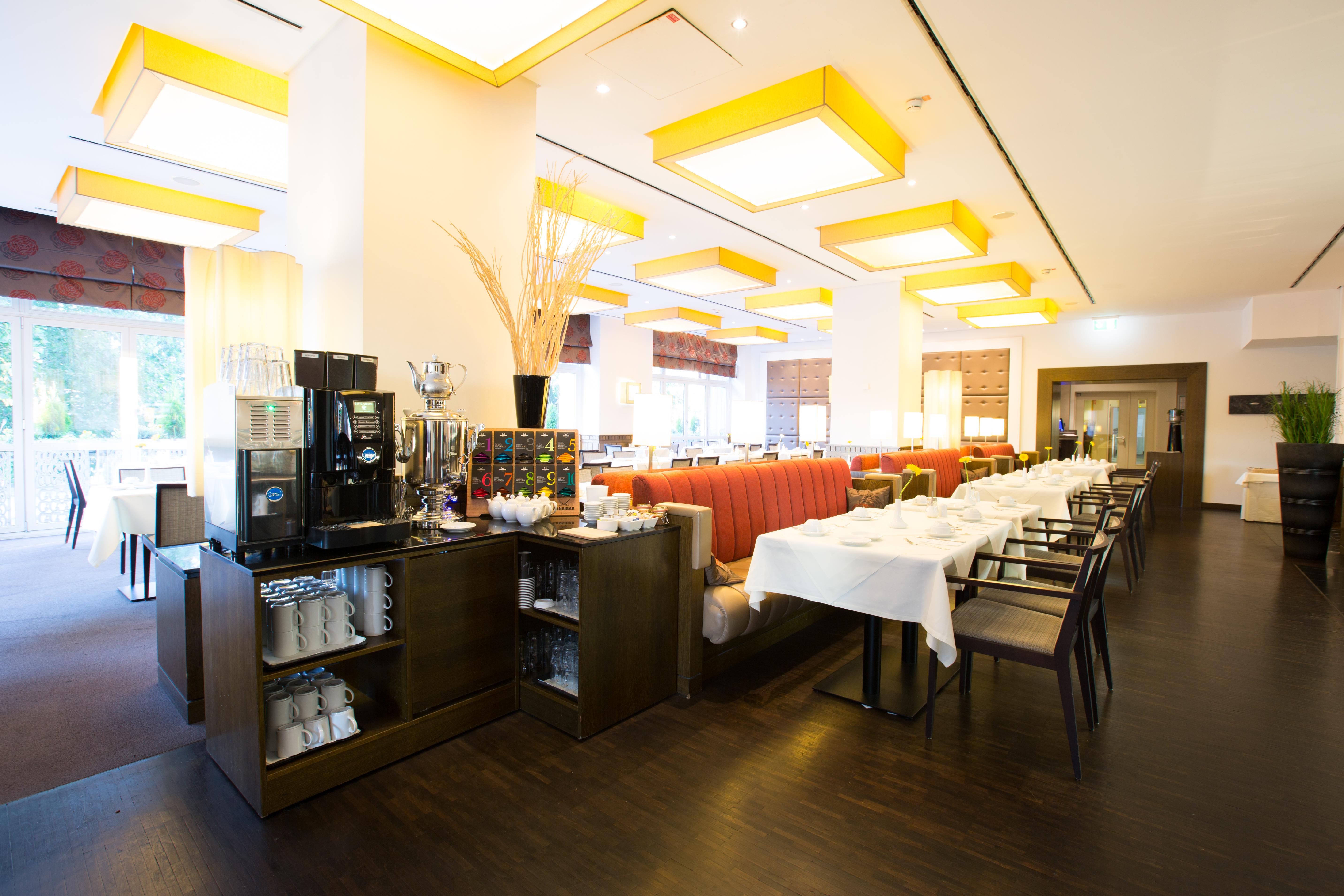 Select Handelshof Hotel 3*