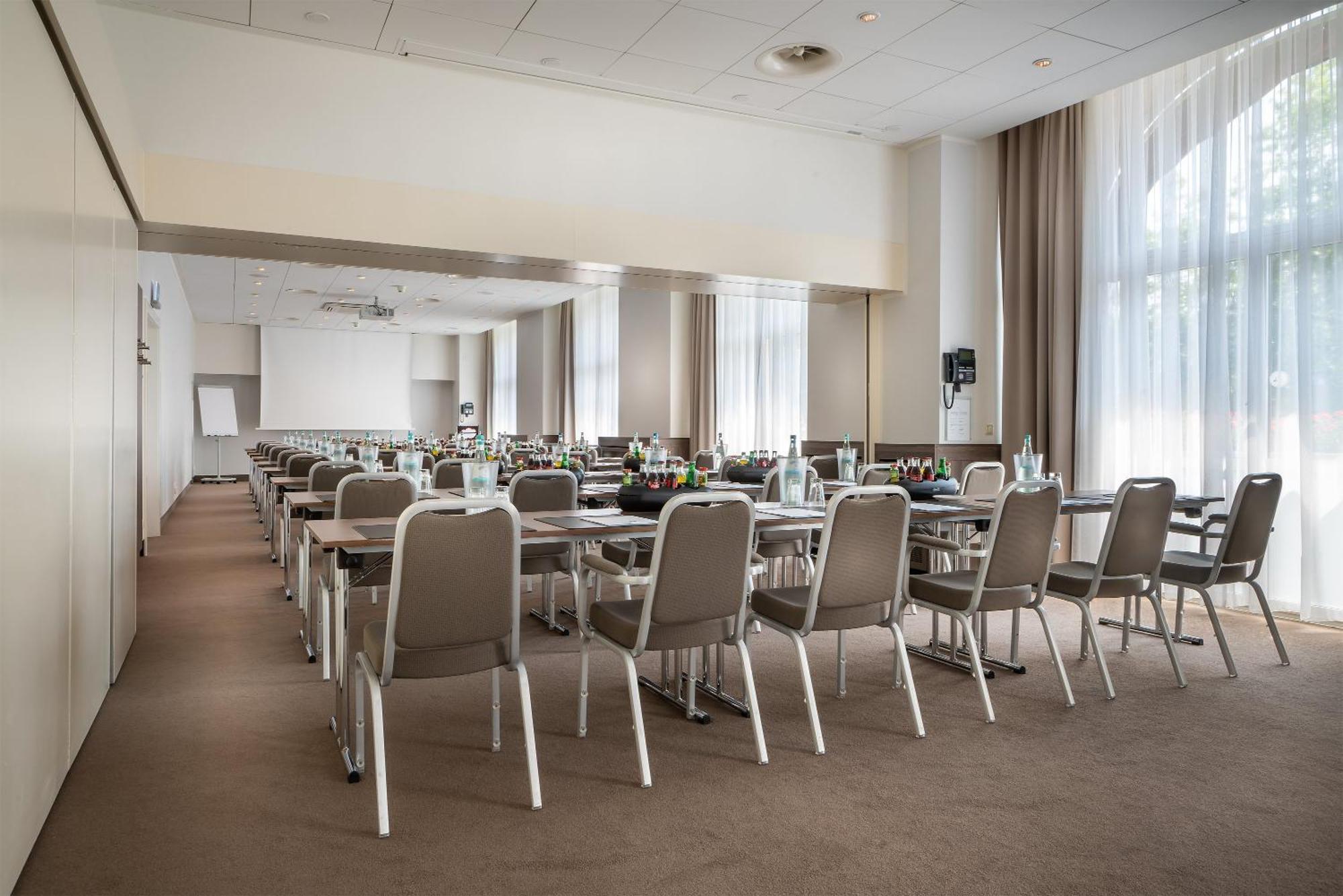 Select Handelshof Hotel 3*
