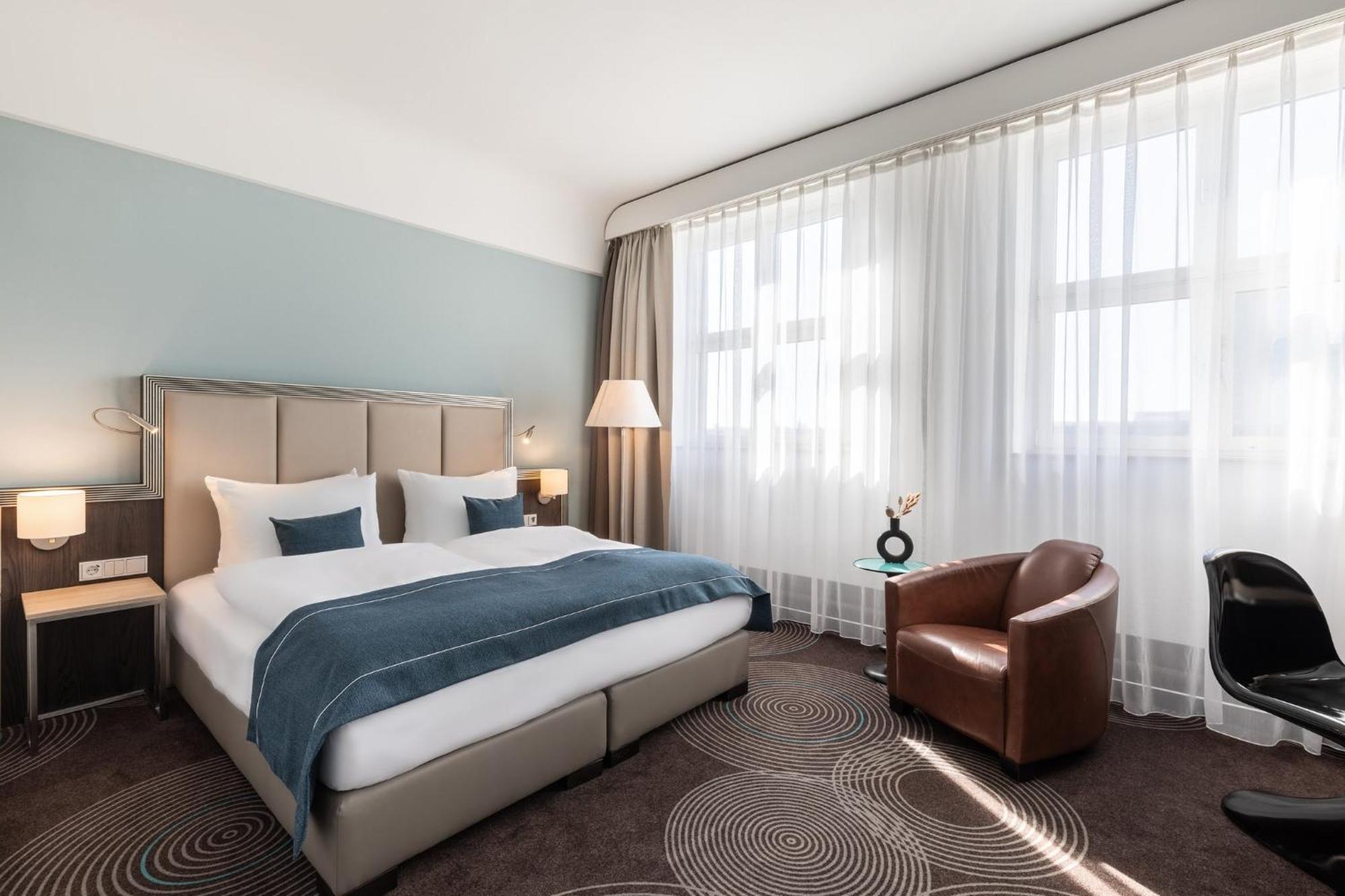 Select Handelshof Hotel 3*