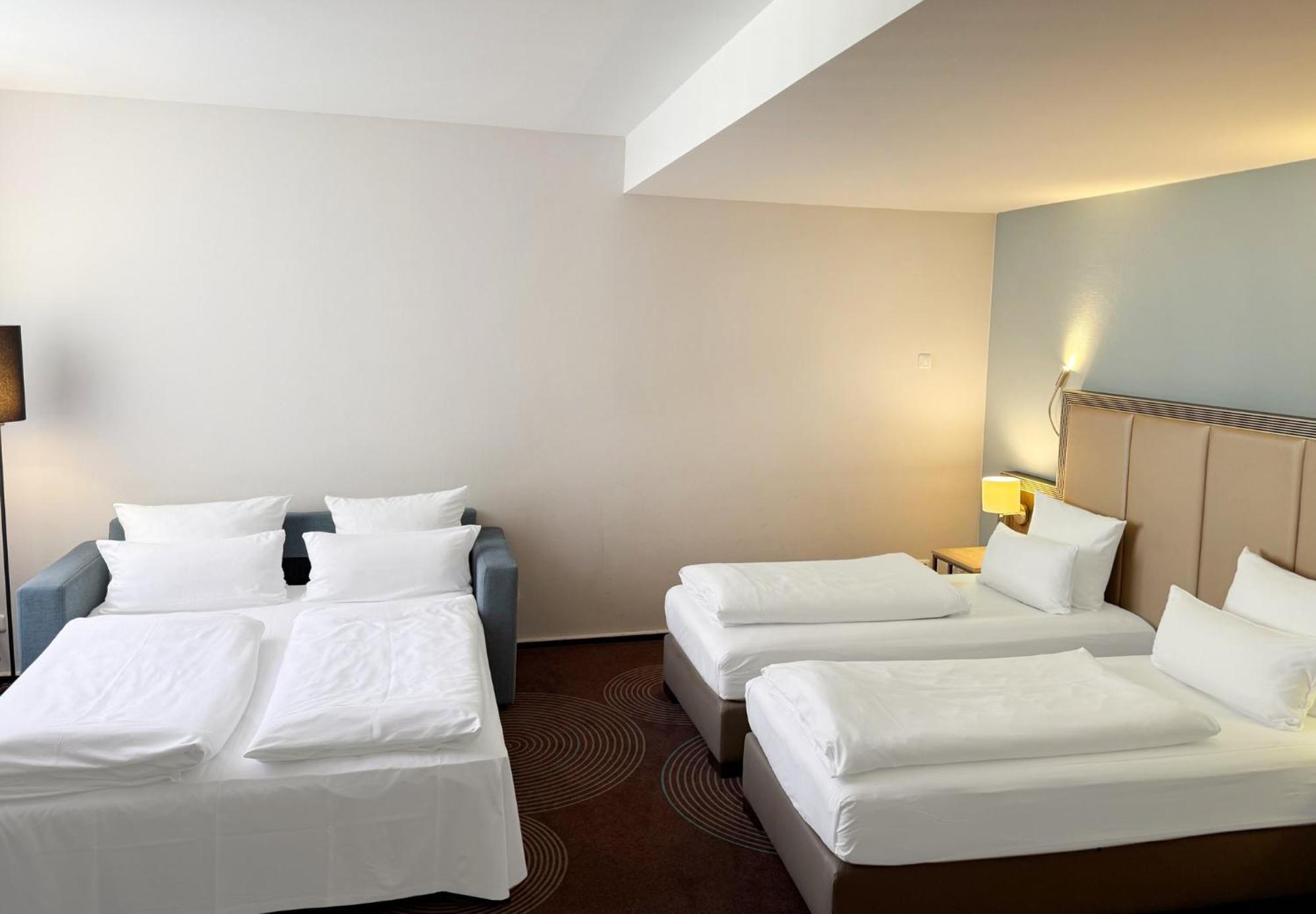 Hotel Select Handelshof 3*